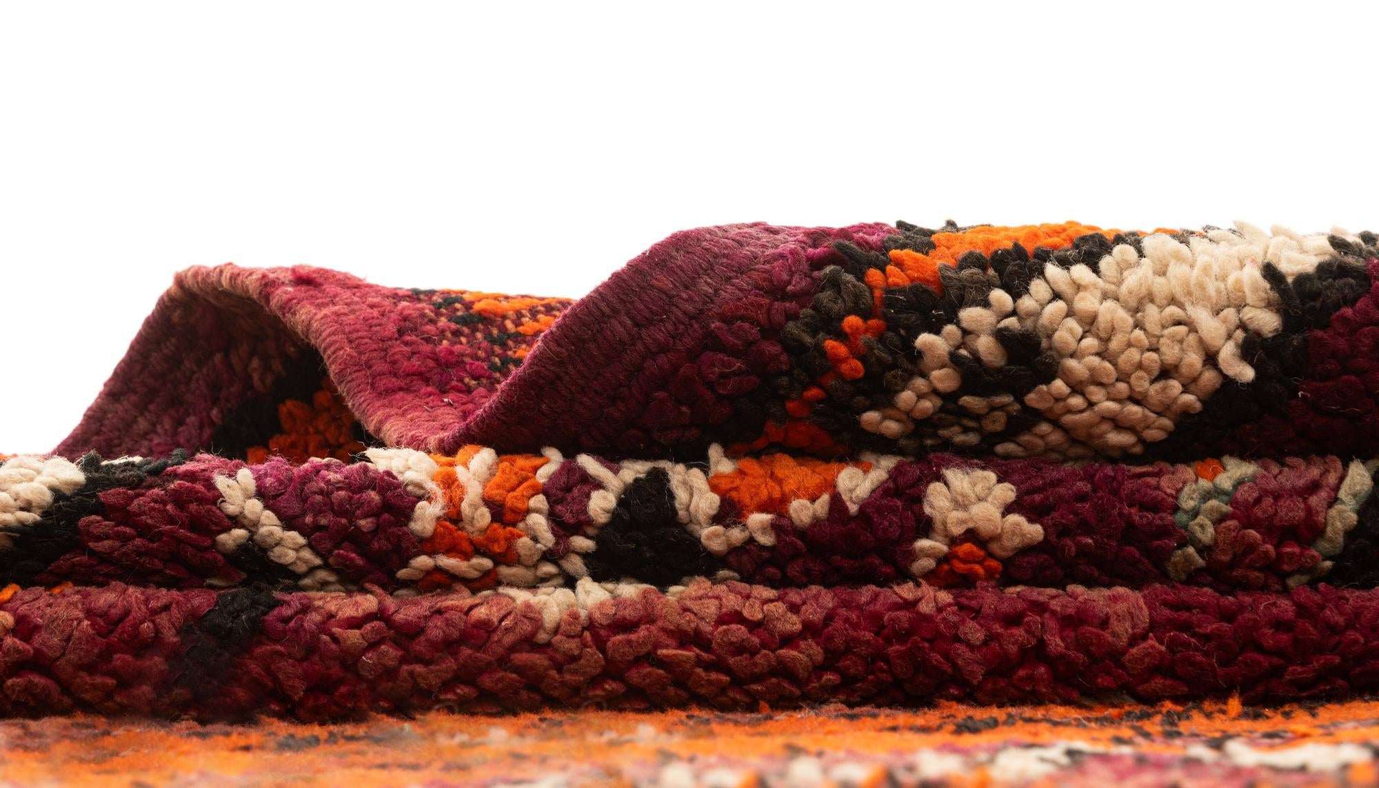 6' 11 x 10' 6 Berber Rug