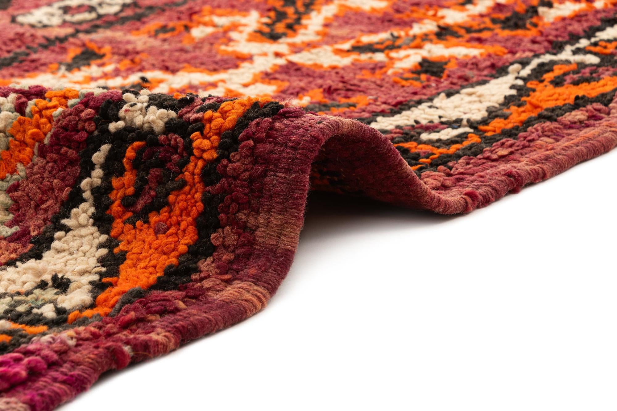 6' 11 x 10' 6 Berber Rug