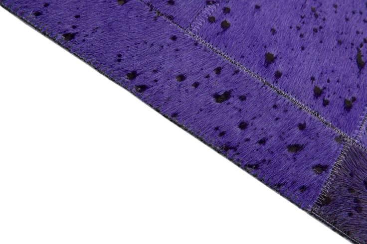 Detail image of 5' x 7' 10 Cowhide - Patchwork Rug