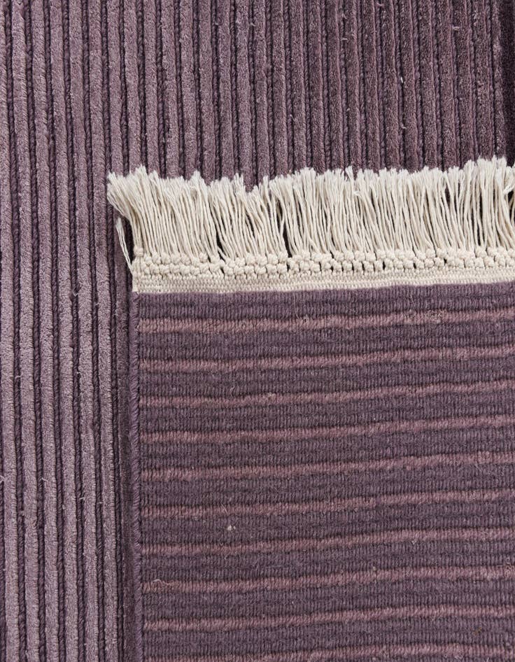 Detail image of 7' 11 x 9' 9  Hand Knotted Darya Wool Rug