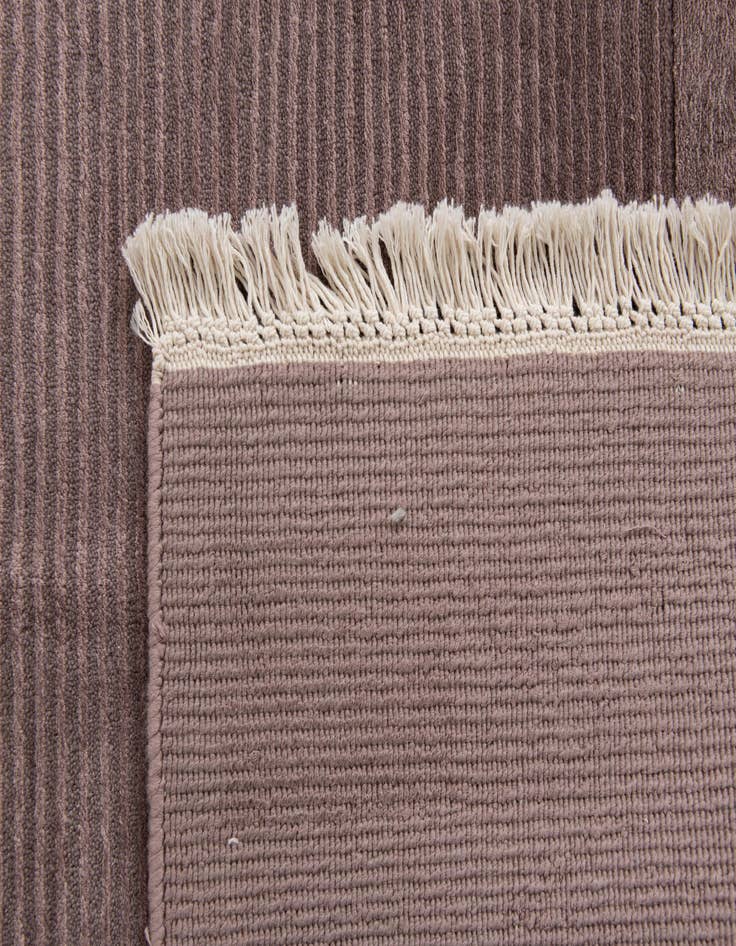 Detail image of 8' 3 x 11' 5  Hand Knotted Darya Wool Rug