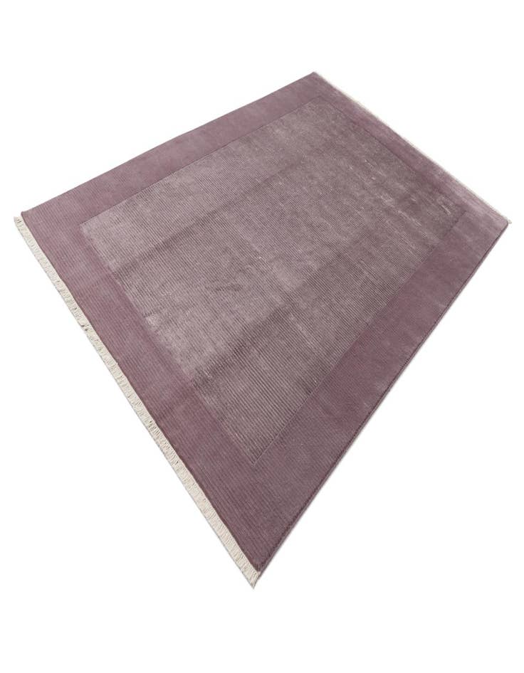 Detail image of 6' 5 x 9' 10  Hand Knotted Darya Wool Rug