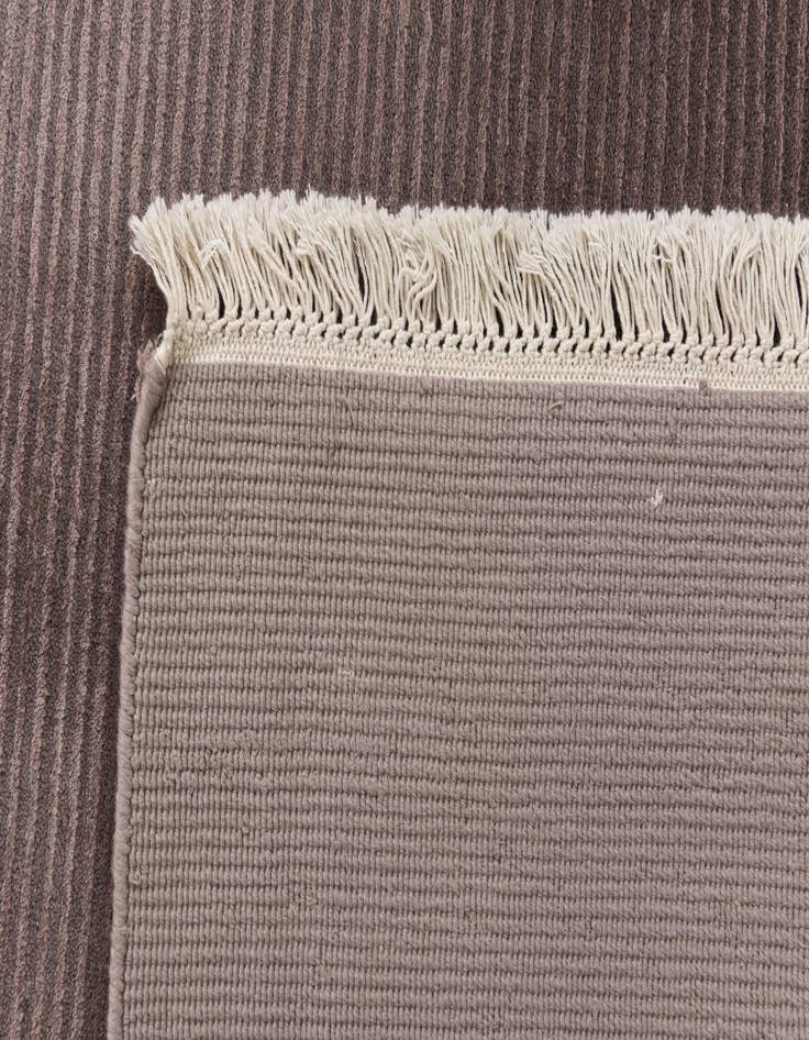 Detail image of 6' 7 x 10'  Hand Knotted Darya Rug