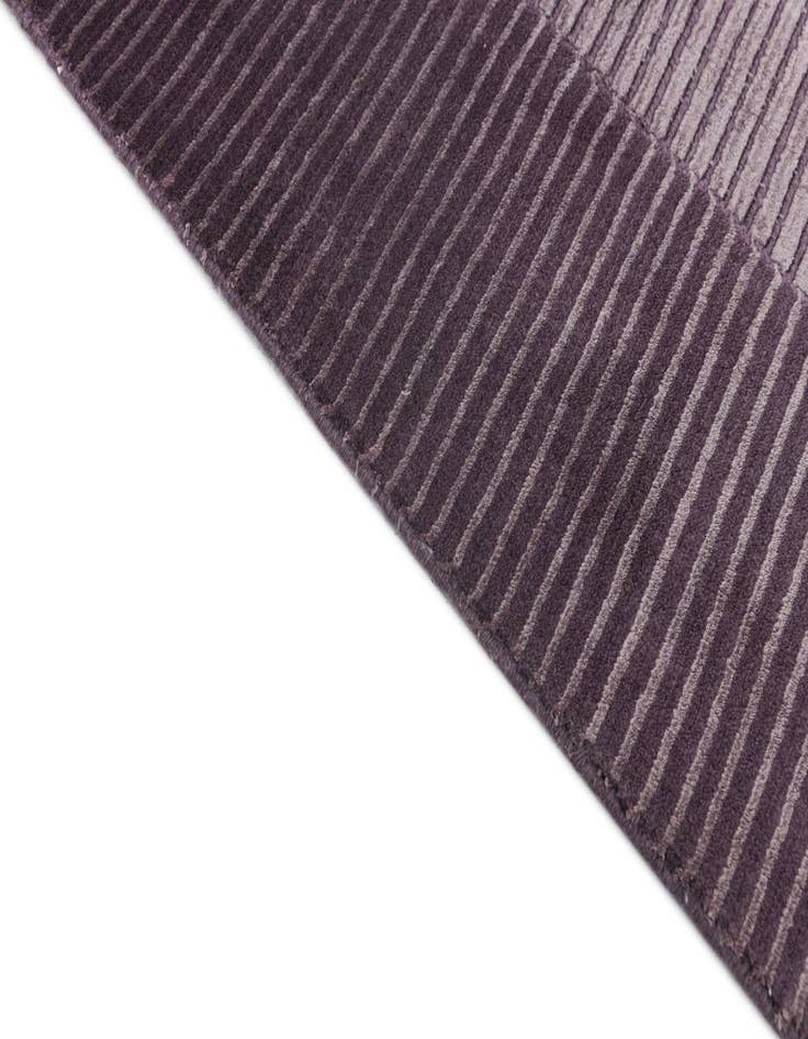 Detail image of 6' 10 x 9' 5  Hand Knotted Darya Wool Rug