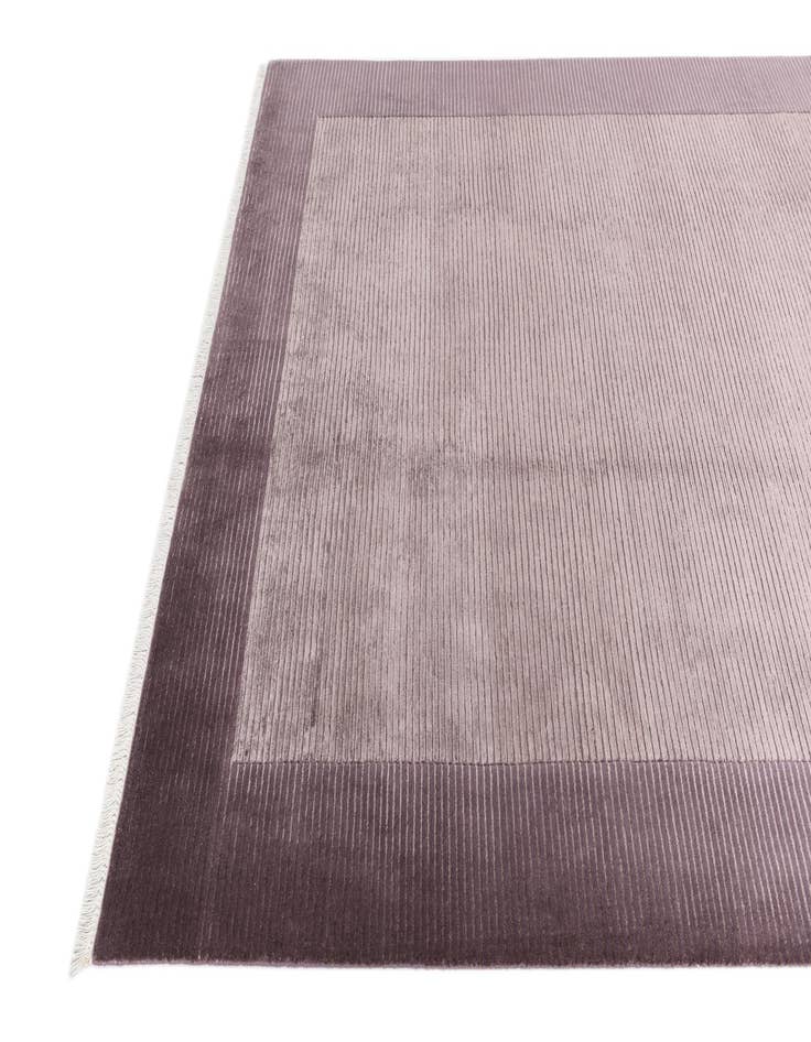 Detail image of 6' 6 x 9' 11  Hand Knotted Darya Wool Rug