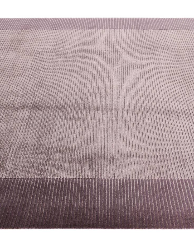 Detail image of 6' 6 x 9' 11  Hand Knotted Darya Wool Rug