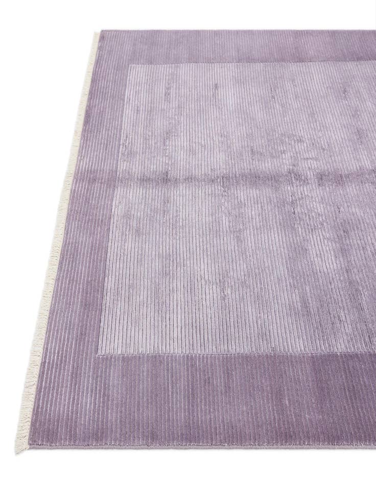 Detail image of 5' 7 x 7' 10 Darya Rug