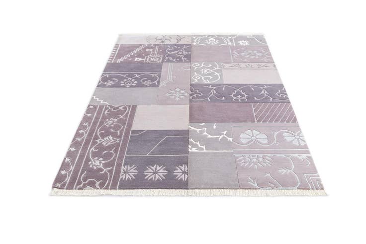 Detail image of 4' 6 x 6' 9 Darya Rug