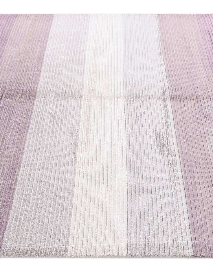 Detail image of 4' 10 x 6' 8 Darya Rug