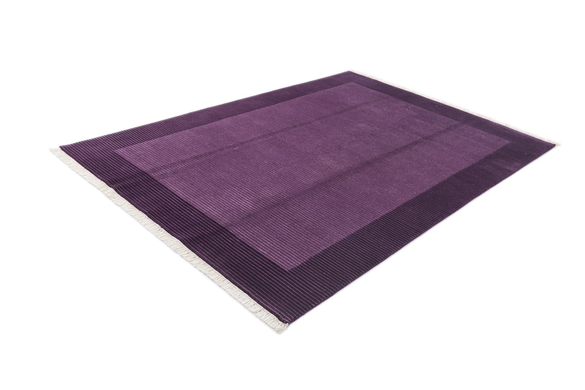5' 7 x 8' Darya Rug