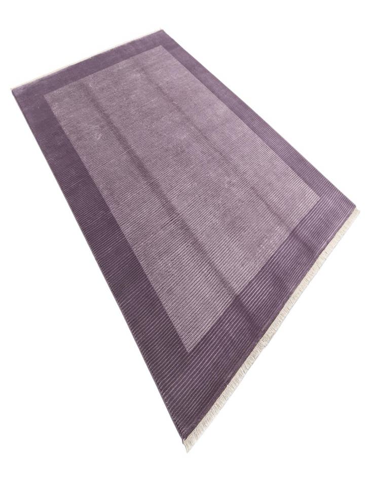 Detail image of 6' 11 x 9' 8  Hand Knotted Darya Wool Rug