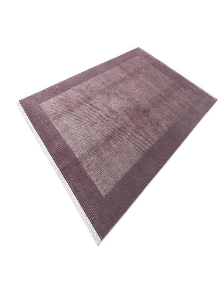 Detail image of 6' 6 x 9' 10  Hand Knotted Darya Wool Rug