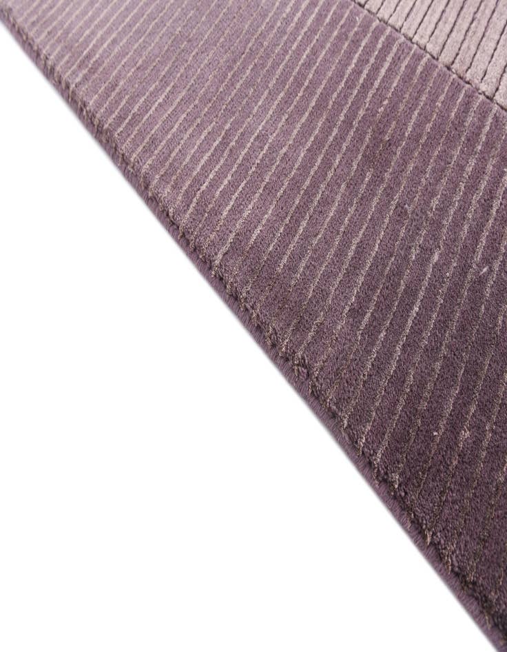 Detail image of 6' 6 x 9' 10 Hand Knotted Darya Wool Rug