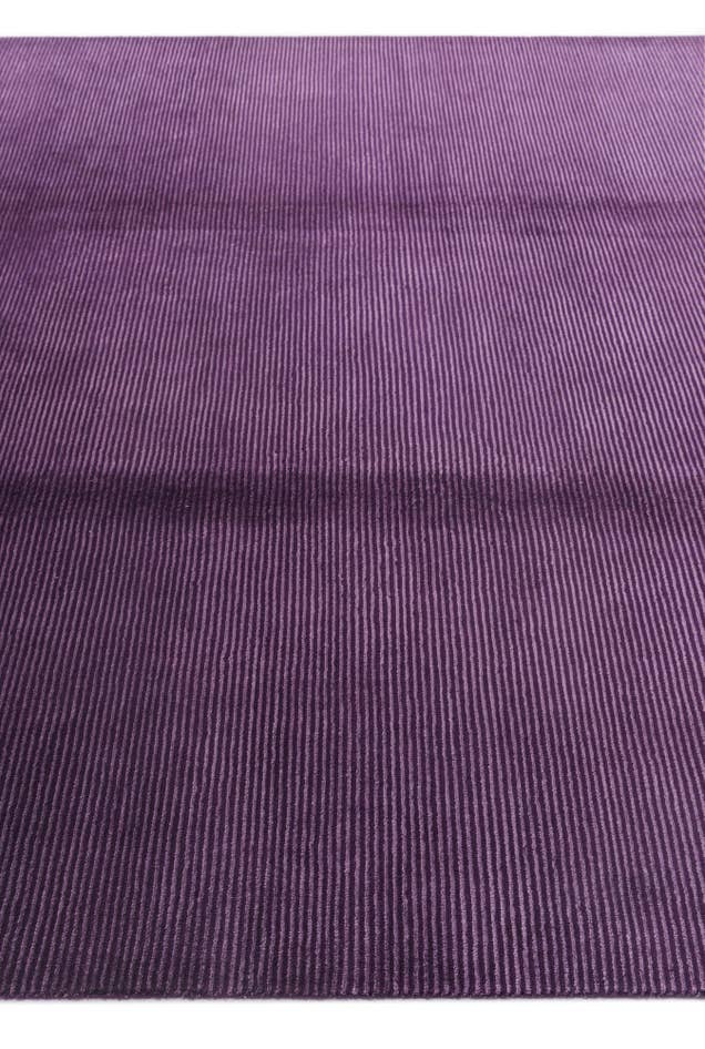 Detail image of 6' 6 x 9' 11 Hand Knotted Darya Wool Rug
