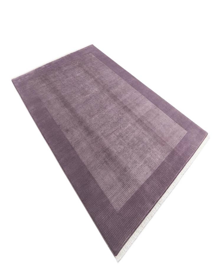 Detail image of 6' 5 x 9' 10  Hand Knotted Darya Wool Rug