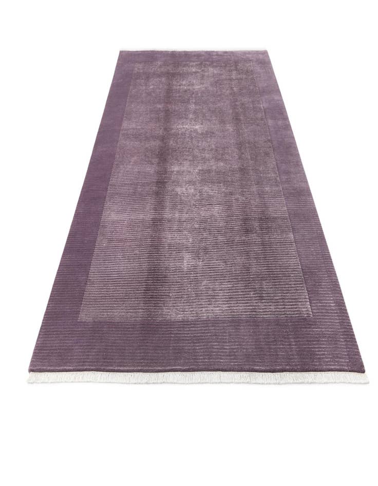 Detail image of 6' 5 x 9' 10  Hand Knotted Darya Wool Rug