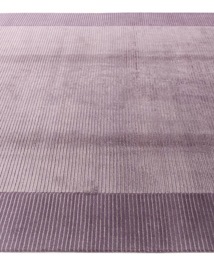 Detail image of 6' 5 x 9' 10  Hand Knotted Darya Wool Rug