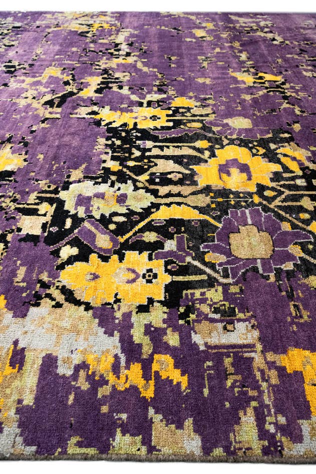 Detail image of 13' 7 x 18' Hand Knotted Darya Wool Rug
