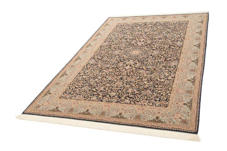 Detail image of 6' 5 x 9' 7 Ghom Design Rug