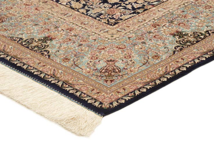 Detail image of 6' 5 x 9' 7 Ghom Design Rug