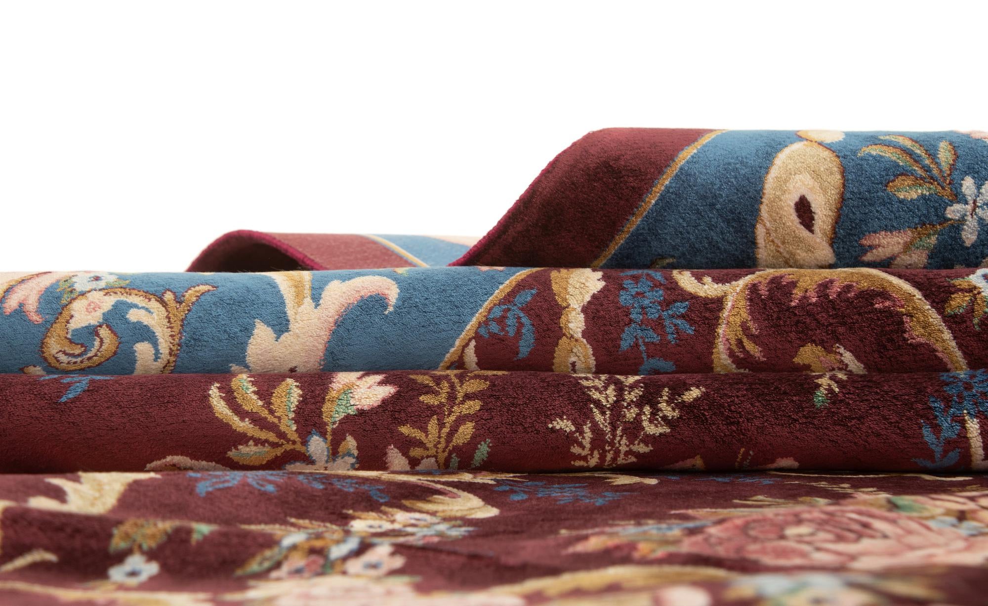 5' 7 x 9' 1 Ghom Design Rug