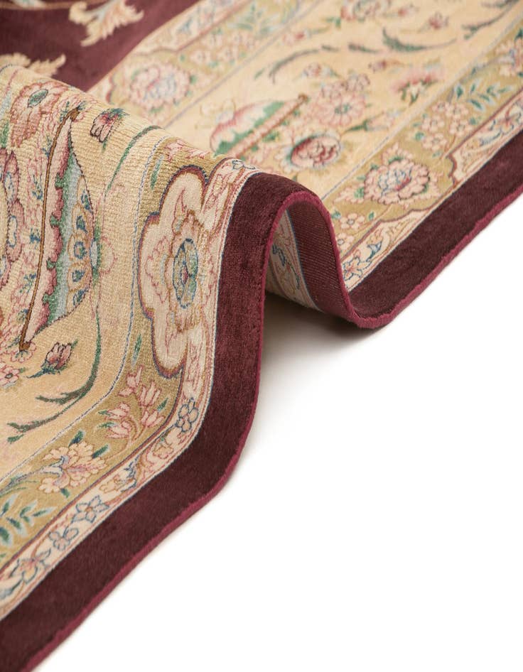 Detail image of 6' 4 x 10' 3 Ghom Design Rug
