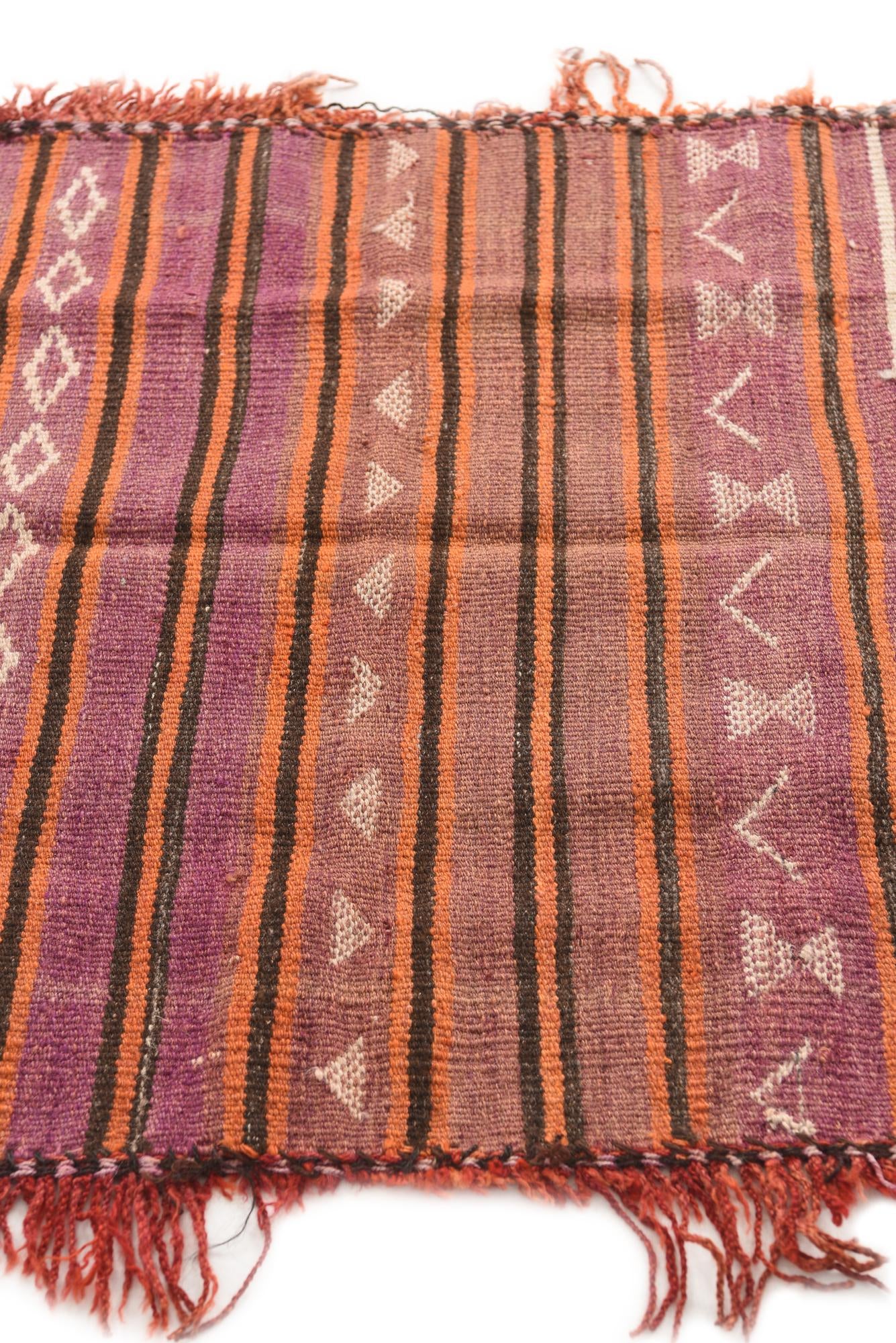 2' 9 x 3' 10 Hand Woven Kilim Modern Wool Rug