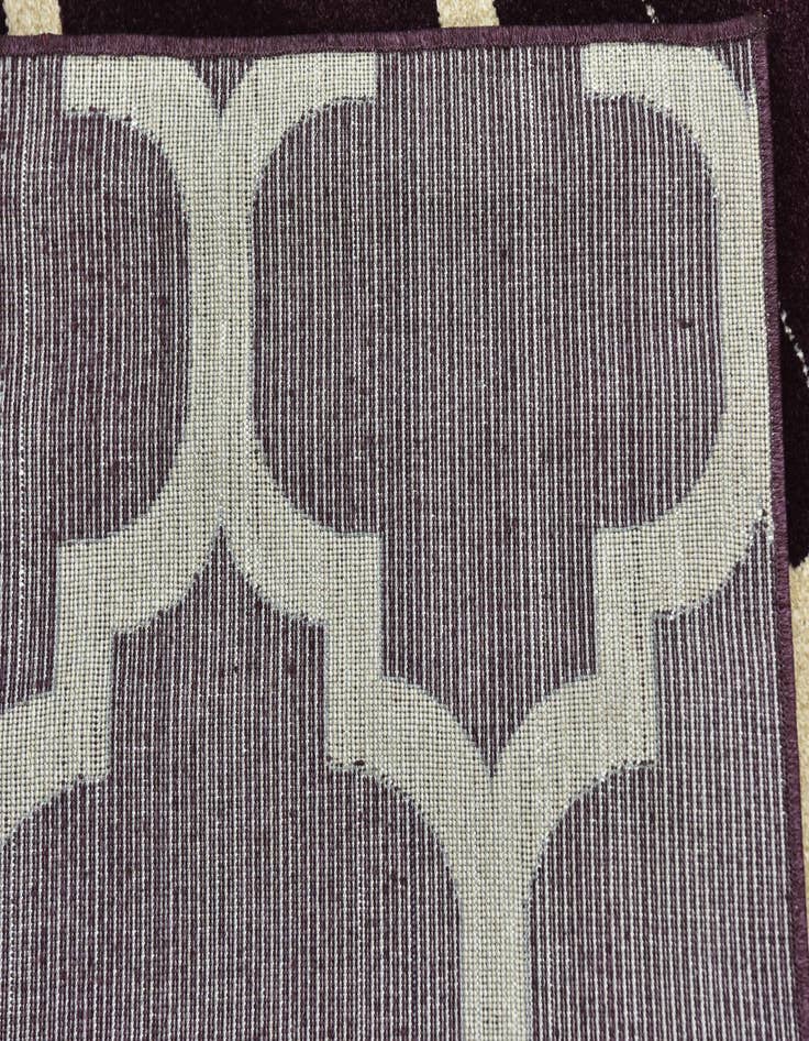 Detail image of 9' 10 x 13' Lattice Rug