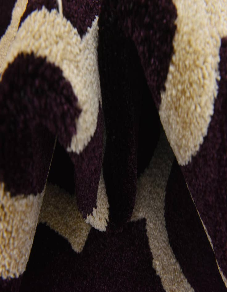 Detail image of 9' x 12' Lattice Rug