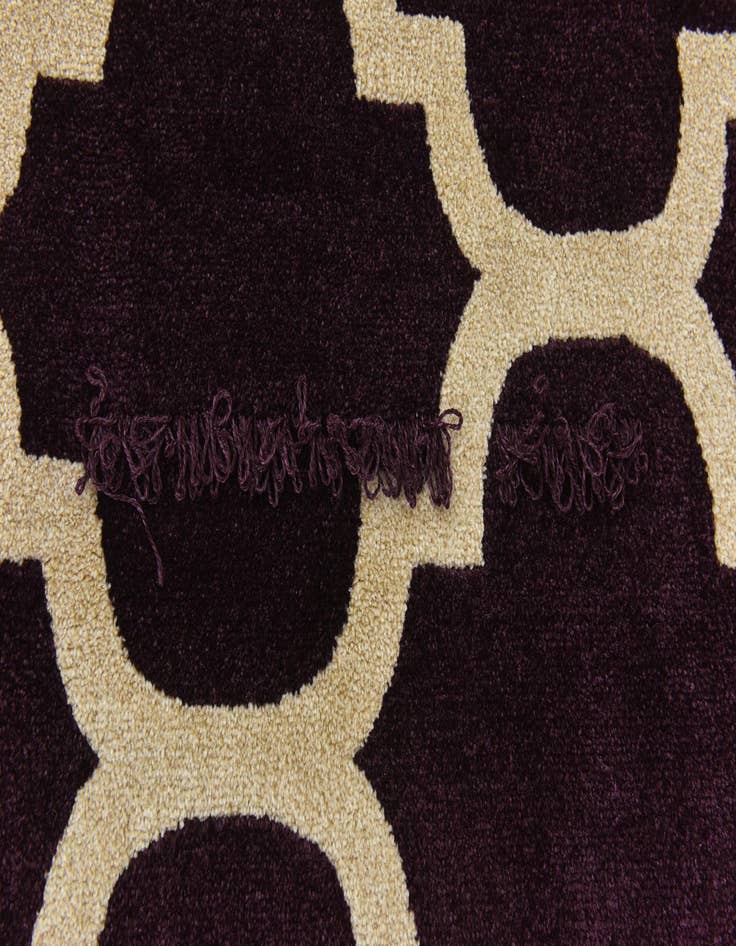 Detail image of 9' x 12' Lattice Rug