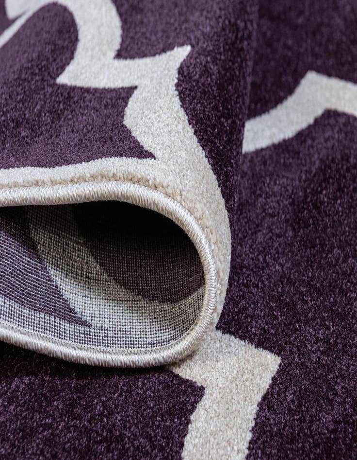 Detail image of 5' x 8' Lattice Rug