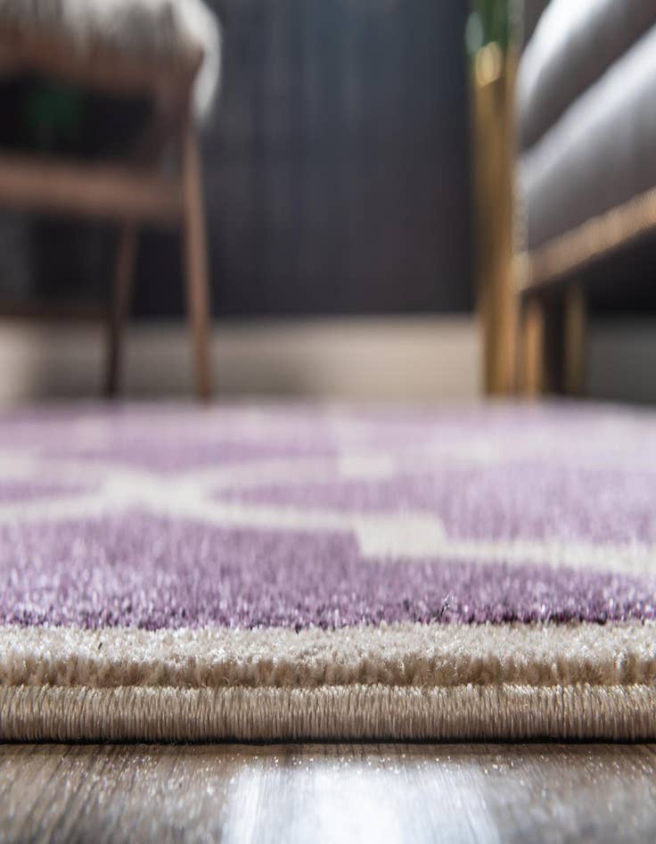 Detail image of 9' x 12' Lattice Rug