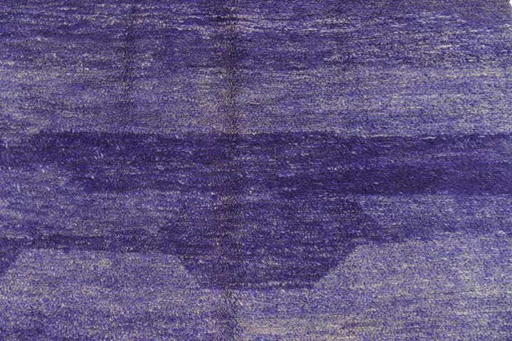 6' x 10' 8 Hand Knotted Moroccan Wool Rug