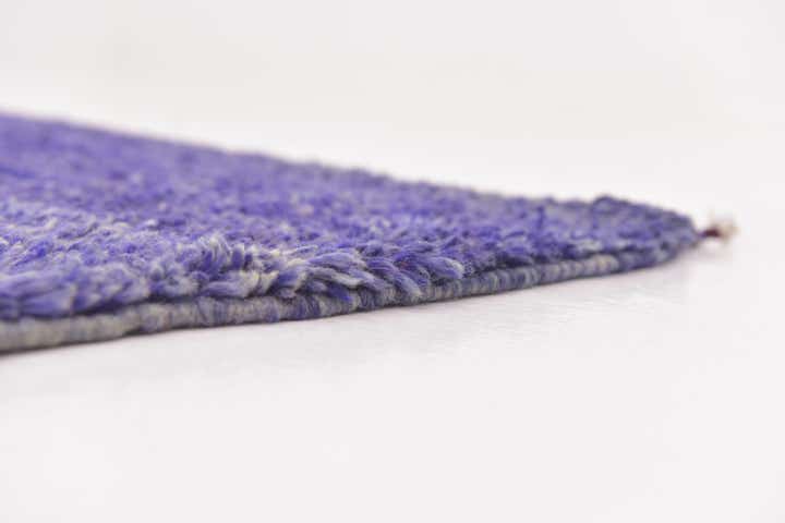 6' x 10' 8 Hand Knotted Moroccan Wool Rug