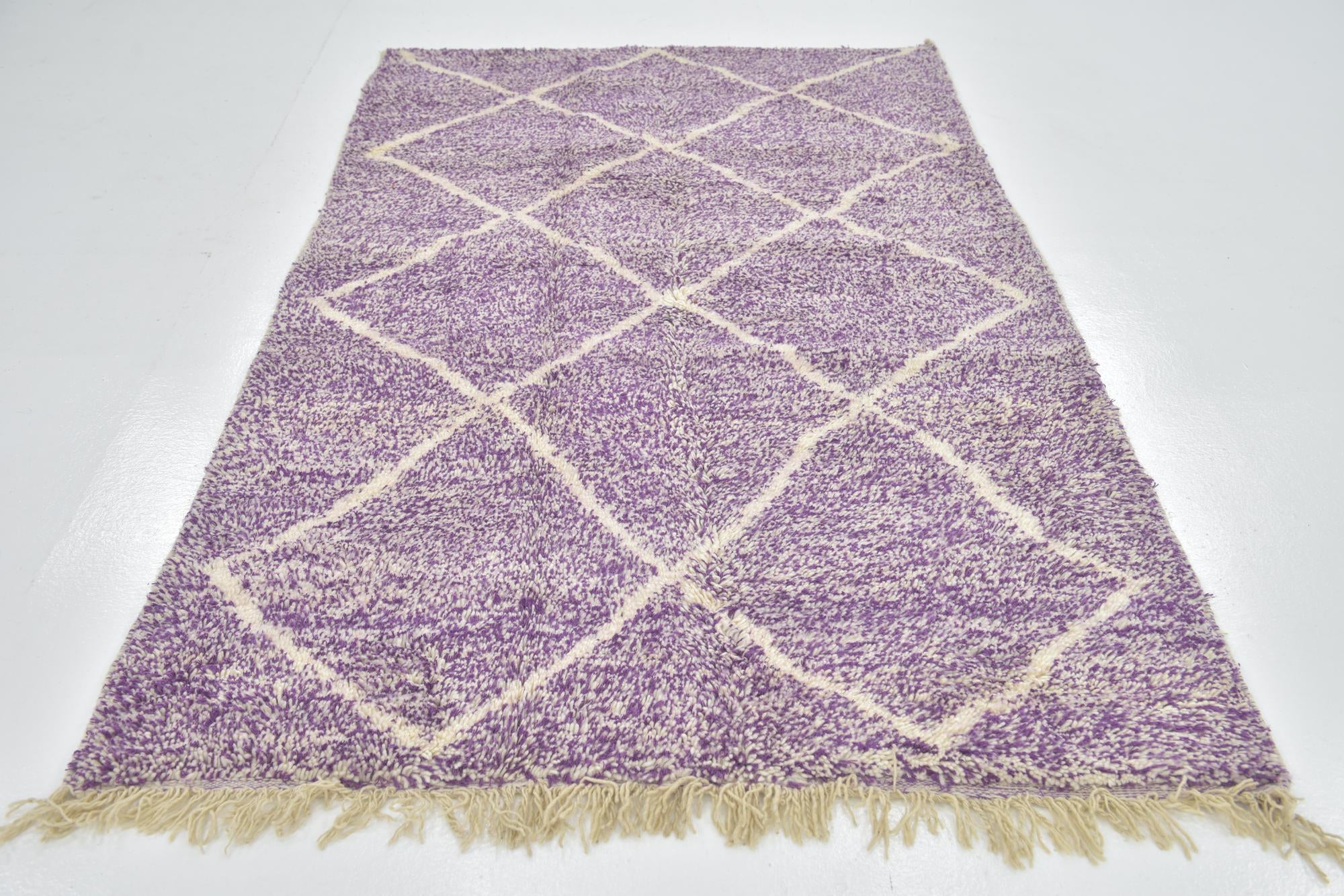 4' 10 x 8' 4 Hand Knotted Moroccan Wool Rug