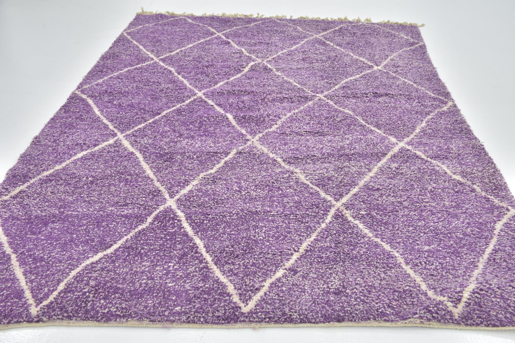 7' x 9' 8 Hand Knotted Moroccan Wool Rug