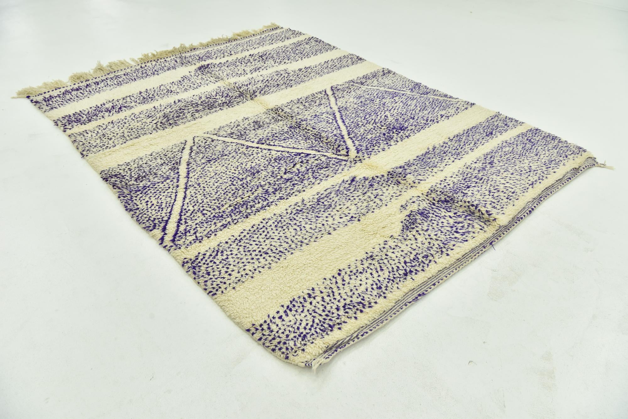 6' 8 x 9' Hand Knotted Moroccan Wool Rug