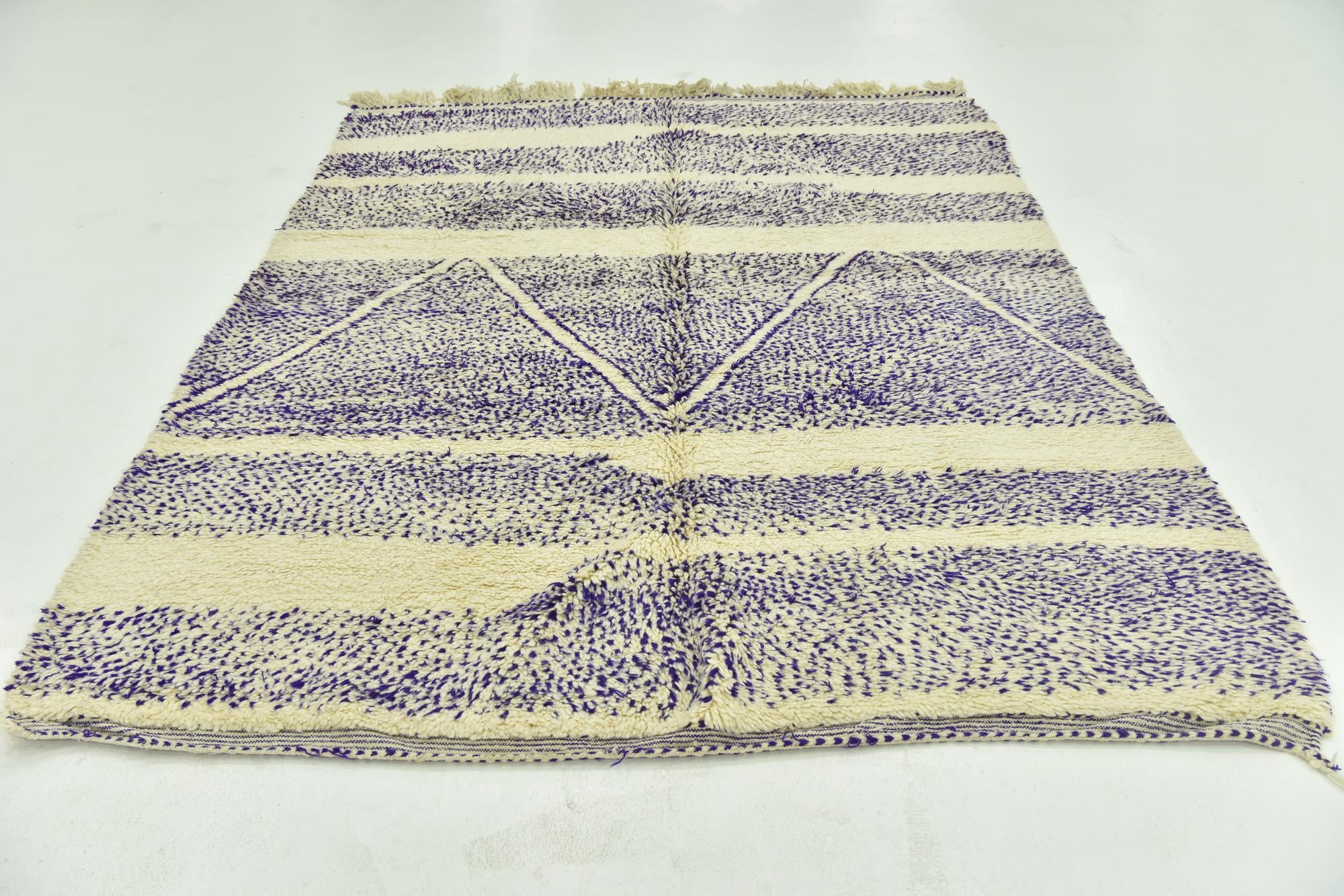6' 8 x 9' Hand Knotted Moroccan Wool Rug