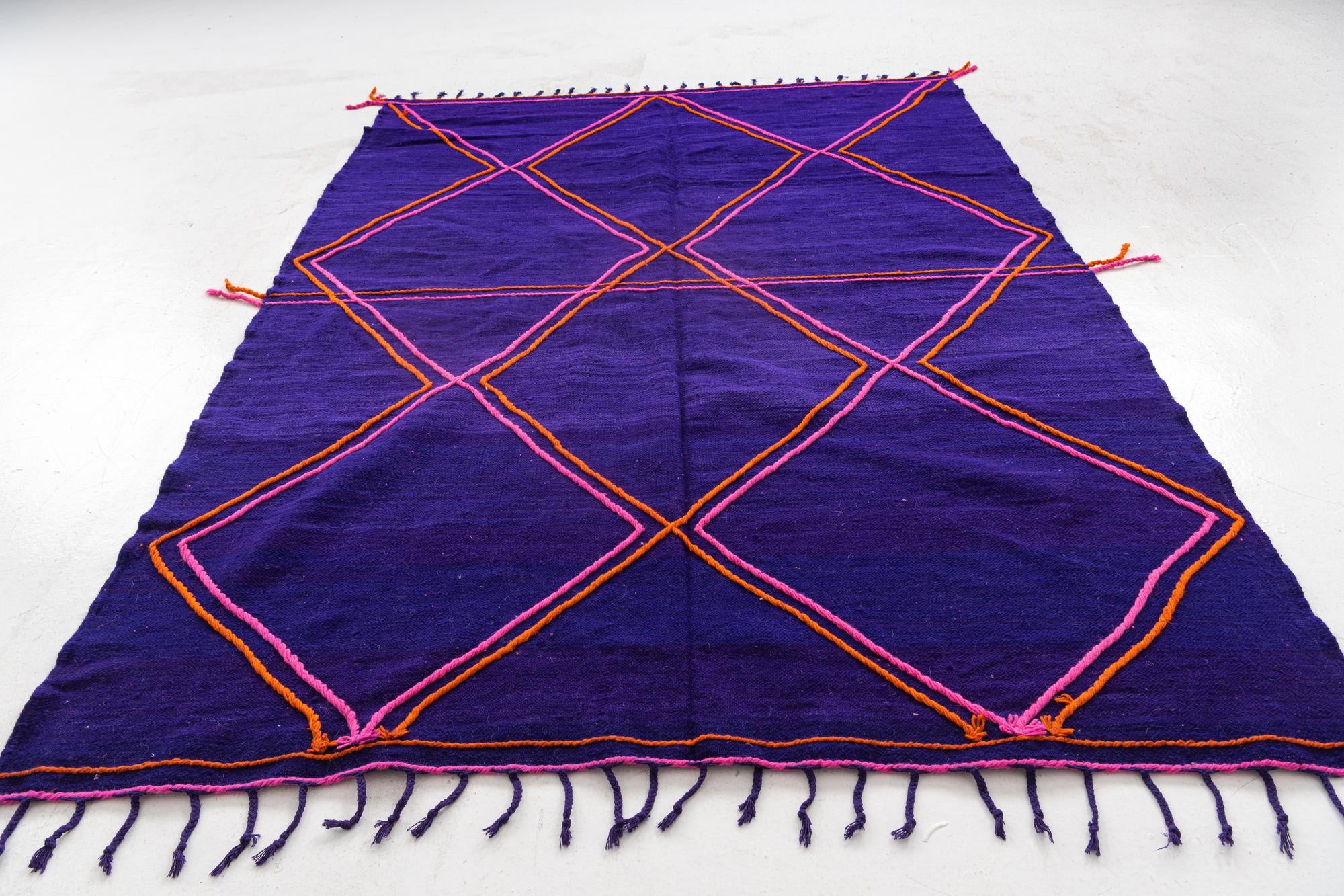 6' 9 x 9' 6 Hand Knotted Moroccan Wool Rug