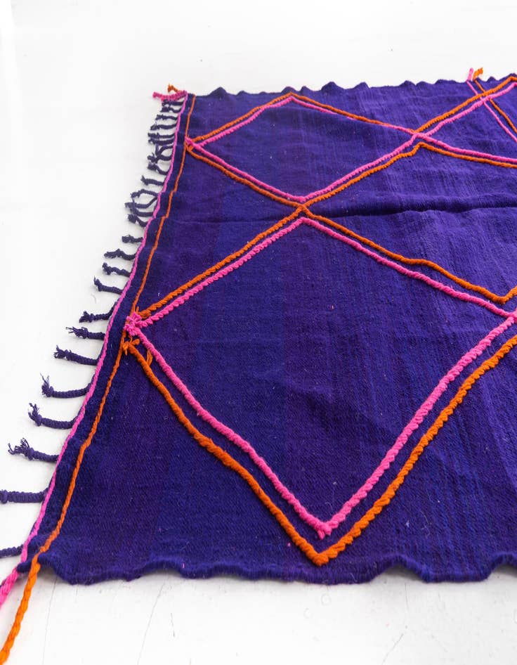 Detail image of 6' 9 x 9' 6  Hand Knotted Moroccan Wool Rug