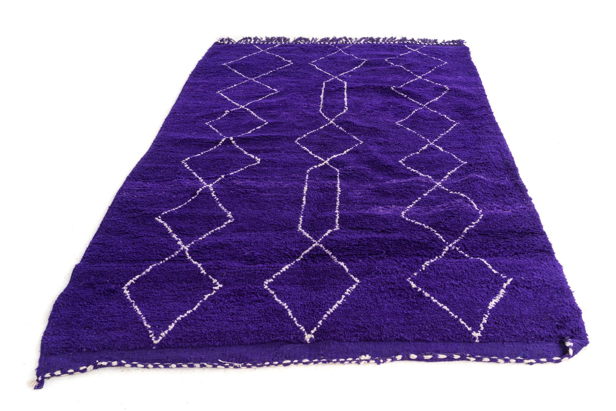5' 9 x 8' 5 Hand Knotted Moroccan Wool Rug