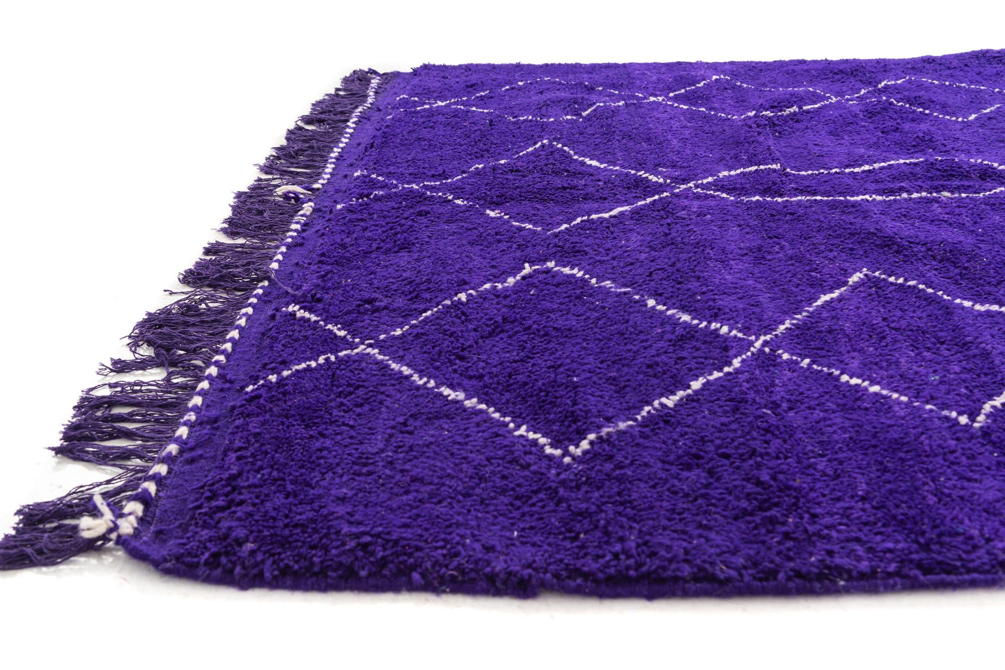 5' 9 x 8' 5 Hand Knotted Moroccan Wool Rug