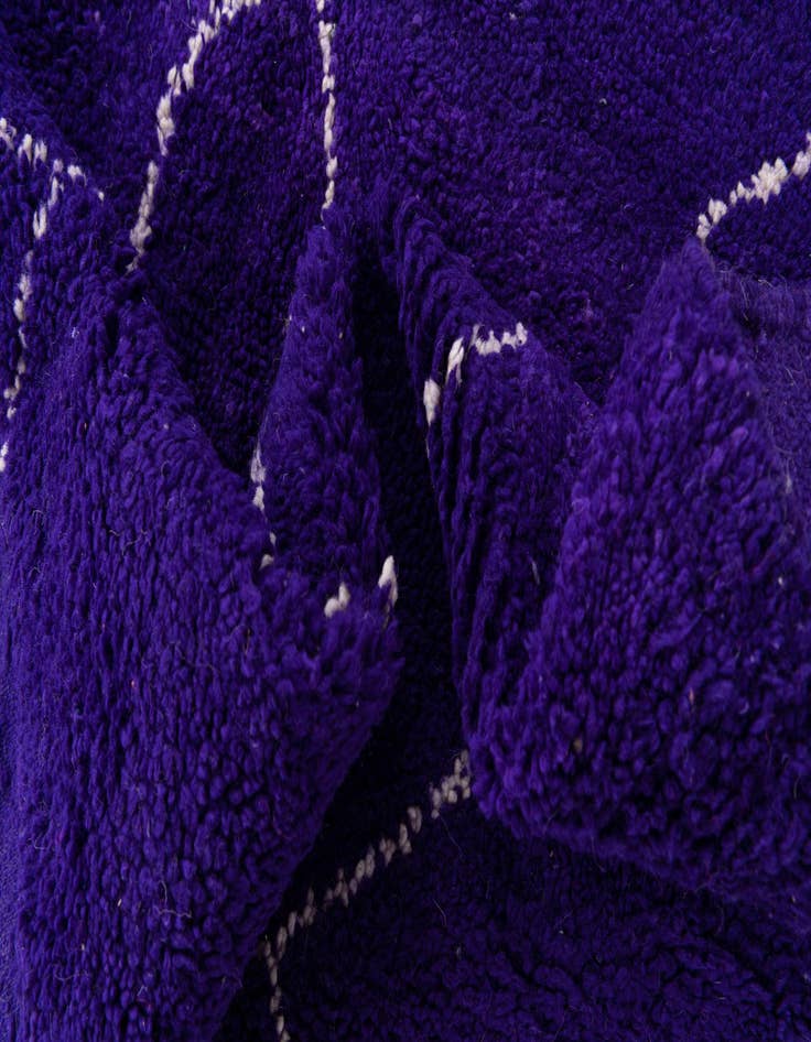 Detail image of 5' 9 x 8' 5  Hand Knotted Moroccan Wool Rug