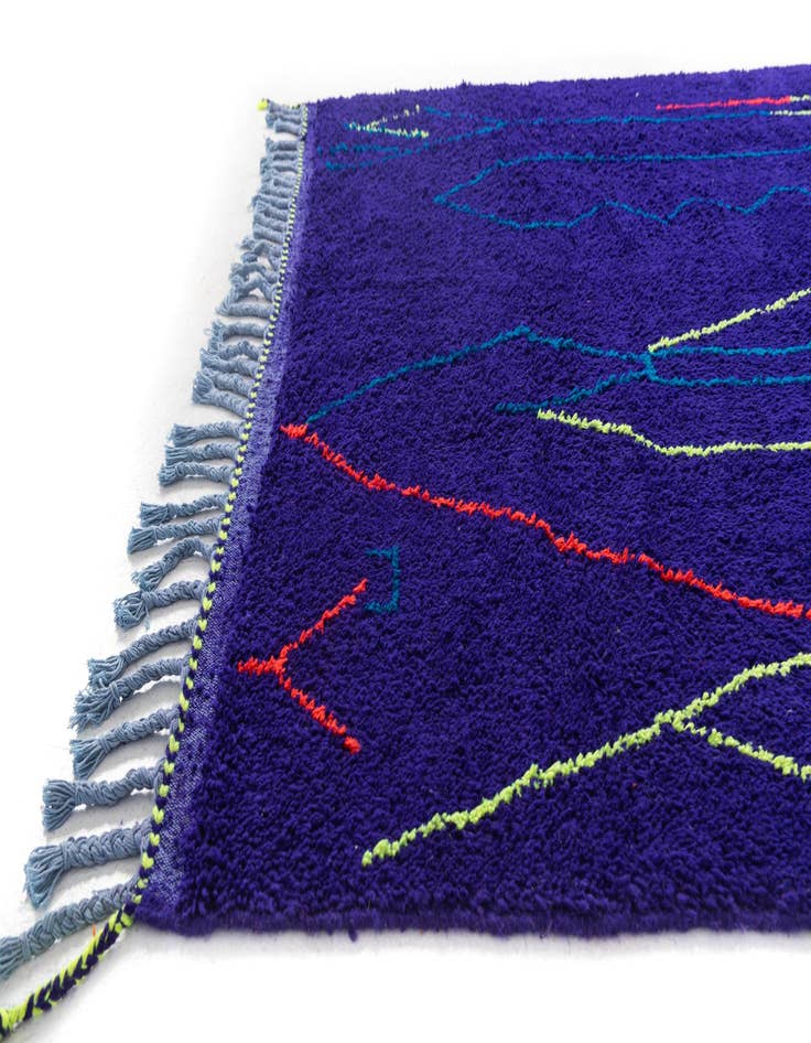 Detail image of 6' 8 x 9' 4  Hand Knotted Moroccan Wool Rug