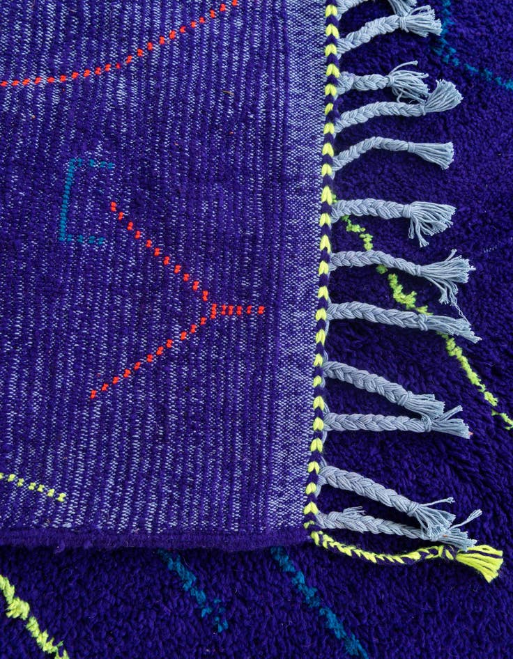 Detail image of 6' 8 x 9' 4  Hand Knotted Moroccan Wool Rug