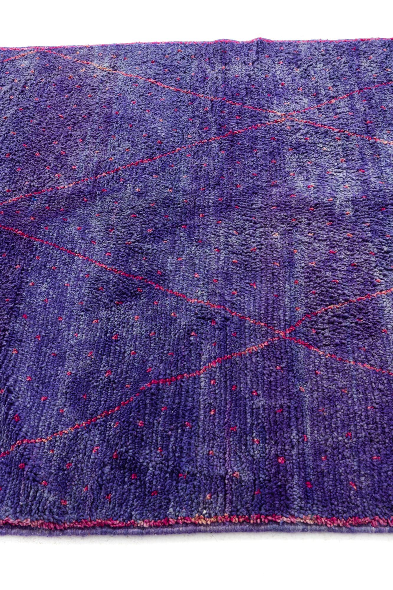 5' 9 x 8' Hand Knotted Moroccan Wool Rug