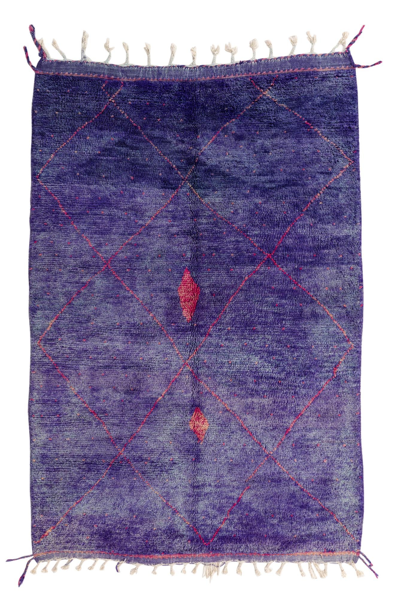 5' 4 x 8' Hand Knotted Moroccan Wool Rug
