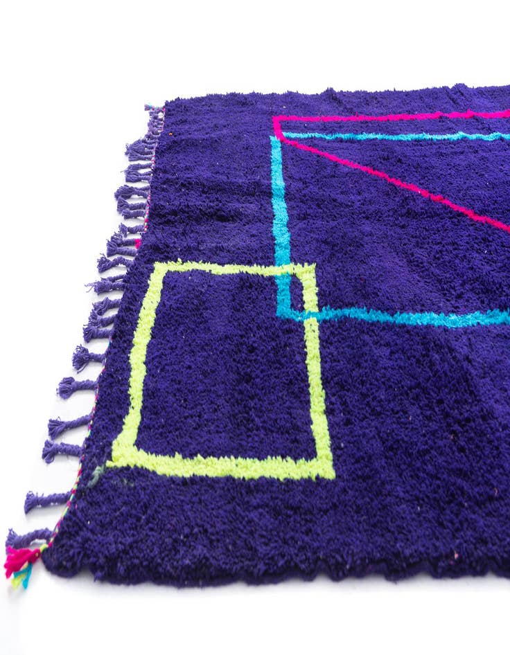 Detail image of 6' 10 x 9' 4  Hand Knotted Moroccan Wool Rug