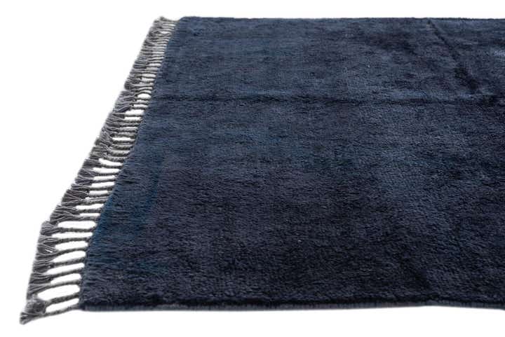 5' 6 x 8' Hand Knotted Moroccan Wool Rug