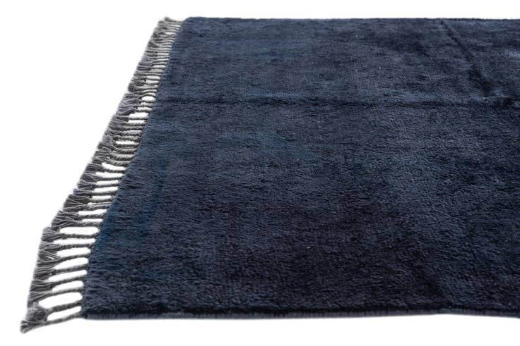 Detail image of 5' 6 x 8' Hand Knotted Moroccan Wool Rug